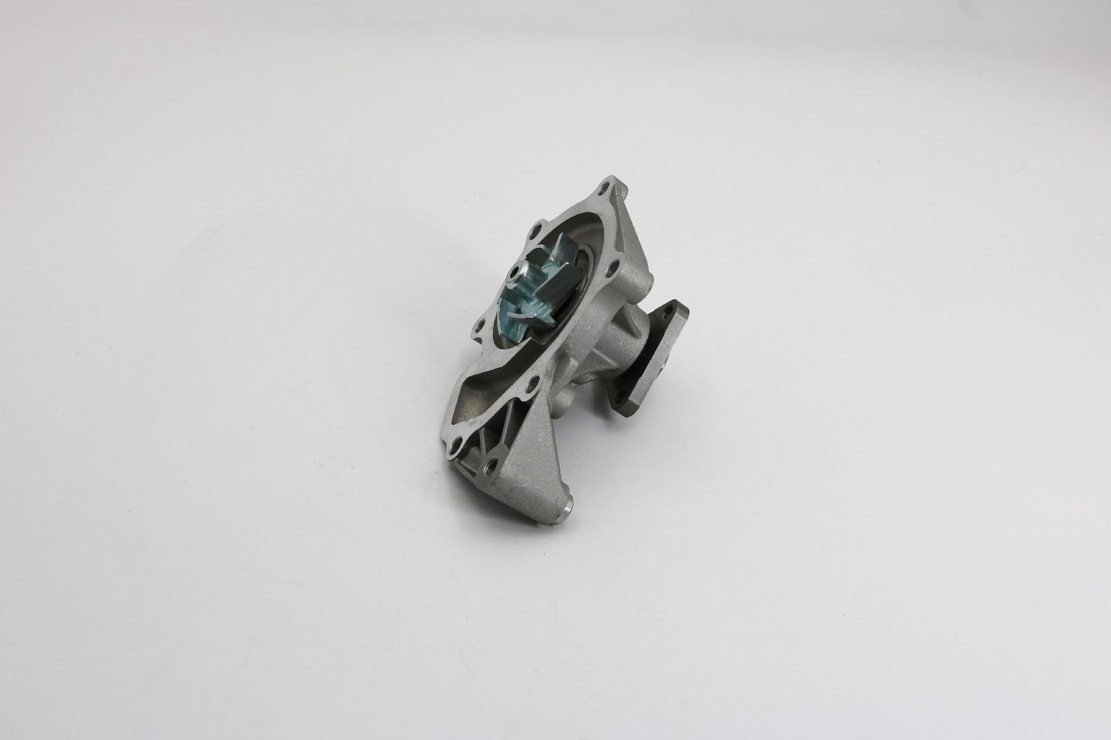 DS060566-Z11B GWP4070 1307010B02 H160010600   Water Pump