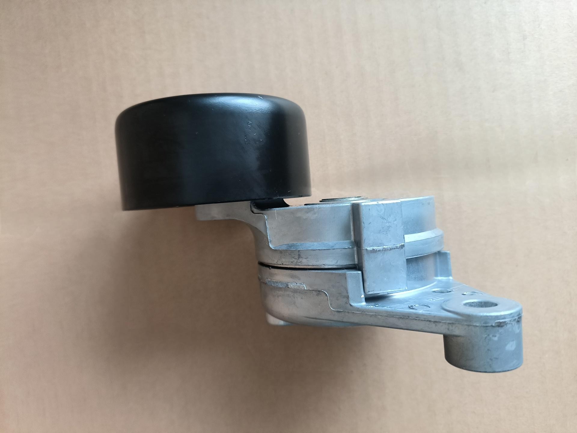 DS010118-Z32C DS010118-Z3SC DS010118-L40C1 DS010118-L40C2 DS010118-L40C3 16603-0S010 16620-0S011 16620-0S012 VKM 62025 GAT31660 LEXUS  Belt Tensioner