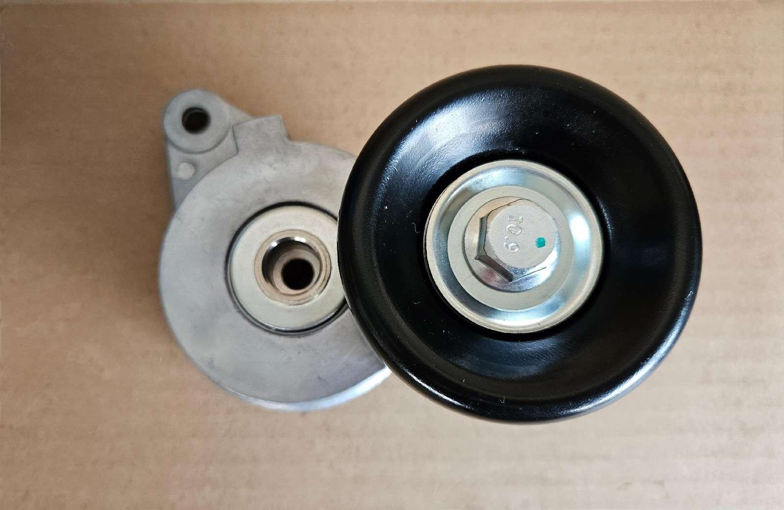 DS010118-Z32C DS010118-Z3SC DS010118-L40C1 DS010118-L40C2 DS010118-L40C3 16603-0S010 16620-0S011 16620-0S012 VKM 62025 GAT31660 LEXUS  Belt Tensioner