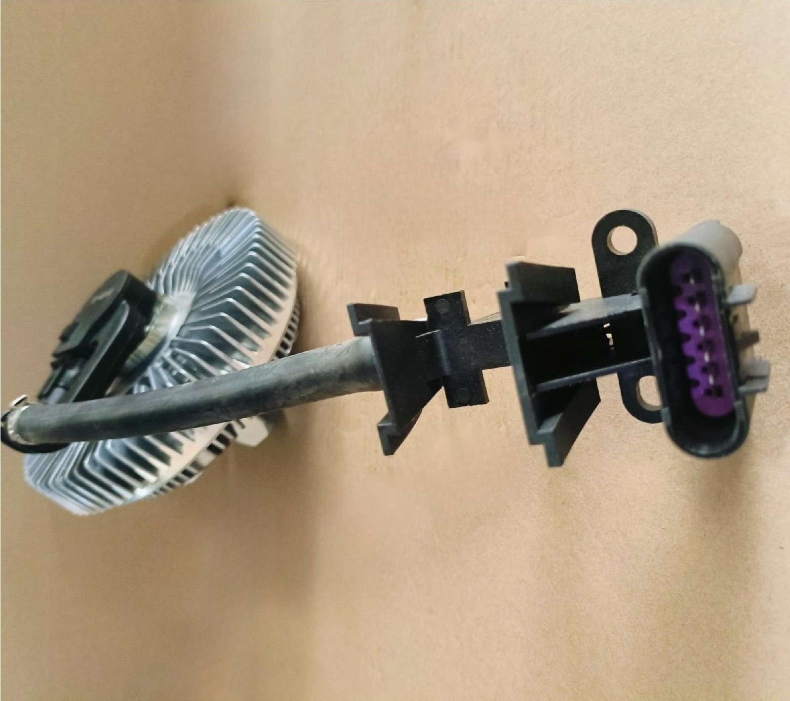 DS060791 25790869   Coupler