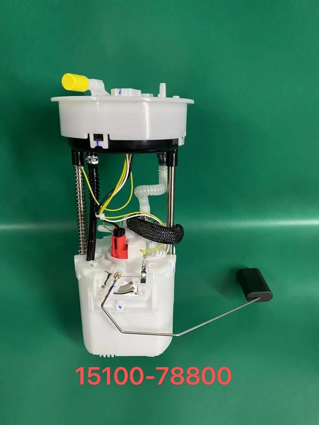 DS110229 15100-78800   Fuel Pump